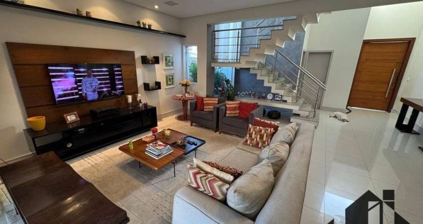 Casa com 3 dormitórios à venda, 320 m² por R$ 2.700.000,00 - Condomínio Terras de San Marco - Taubaté/SP