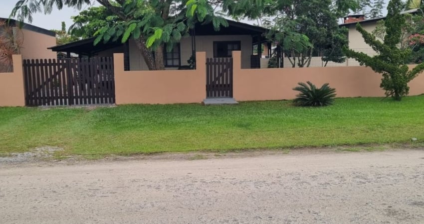 CASA COM 4 QUARTOS EM BALNEÁRIO PONTAL DO SUL