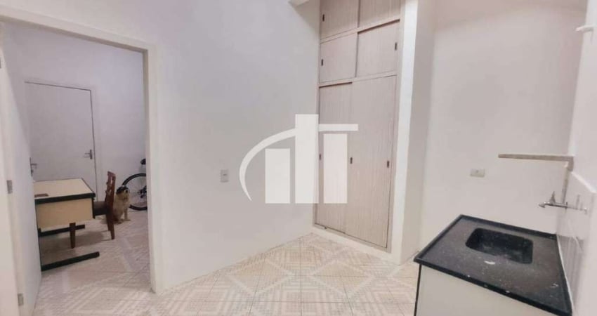 Casa compacta para locação no Jaguaré, 1 quarto, cozinha, 1 banheiro.