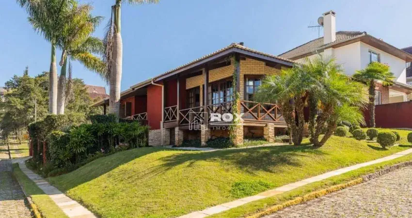 Casa com 3 dormitórios à venda, 300 m² por R$ 2.399.990,00 - Santa Felicidade - Curitiba/PR