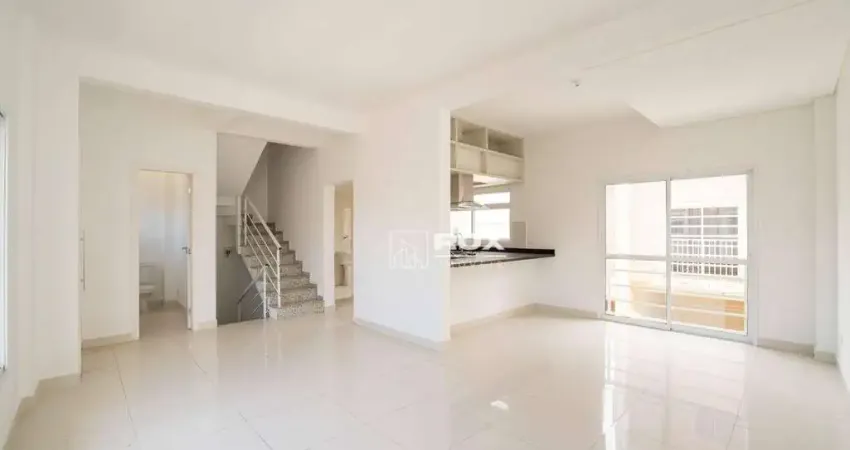 Sobrado com 3 quartos à venda, 185 m² por R$ 950.000 - Santa Felicidade - Curitiba/PR