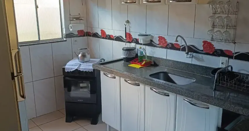 Casa térrea , nascente, 2/4, mezanino, sala, cozinha, escriturada, Praia do Flamengo