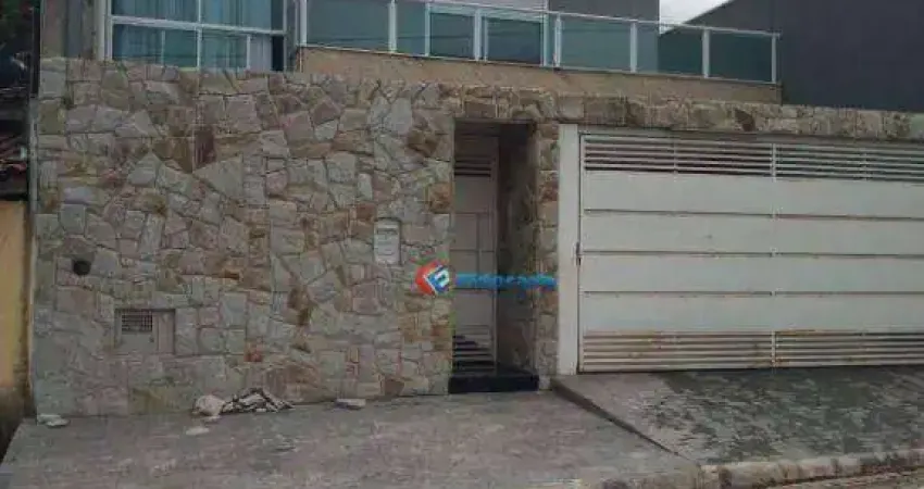 Sobrado com 3 dormitórios à venda, 249 m² por R$ 745.000,00 - Jardim Amanda I - Hortolândia/SP