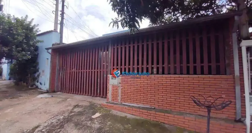 Casa  com 2 quartos na frente, mais 02 casas de 1 quarto nos fundos, ter 200 m², constr. 129 m² por R$ 300.000 - Parque Cidade Campinas - Campinas/SP