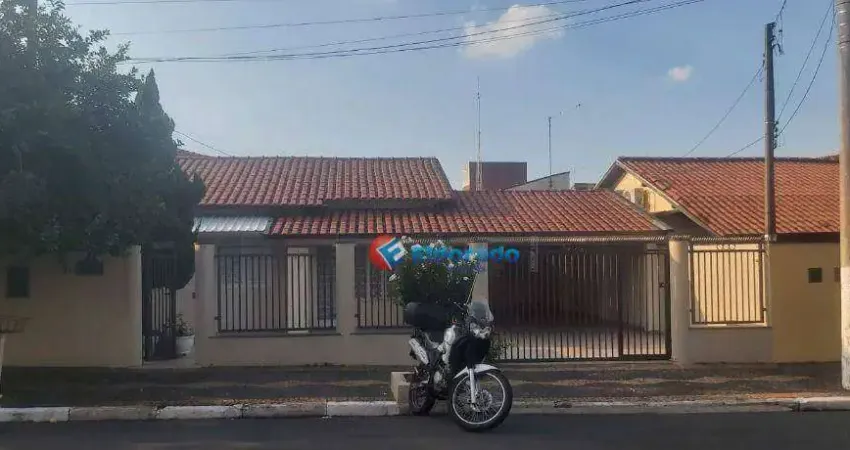Casa com 3 dormitórios à venda, 192 m² por R$ 724.000,01 - Parque Franceschini - Sumaré/SP