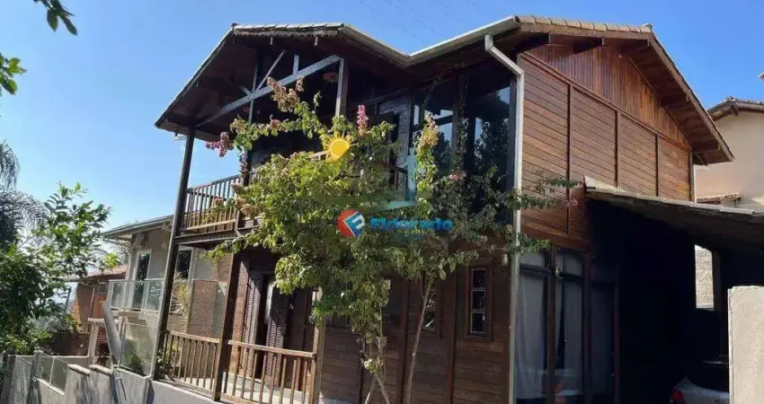 Sobrado com 3 dormitórios à venda, 158 m² por R$ 749.000,00 - S F Praia - São Sebastião/SP