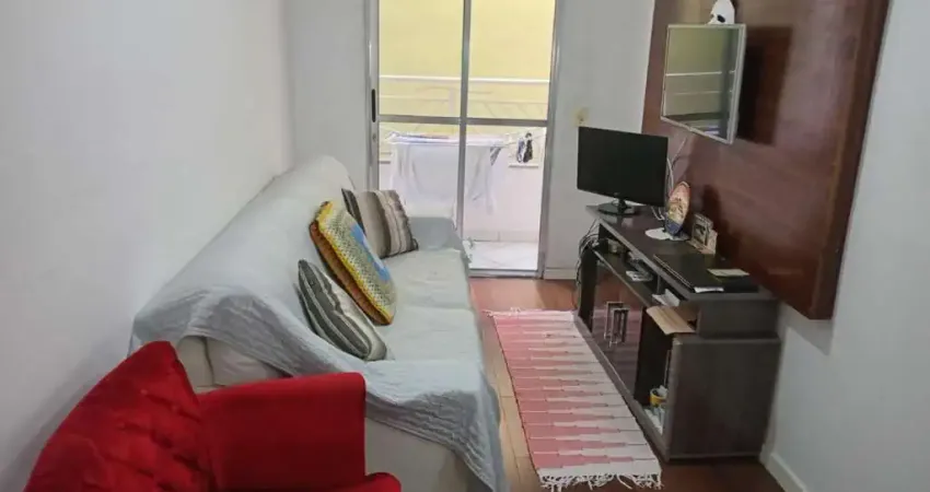 Apartamento 2 dormitórios uma vaga de garagem Santo Eduardo