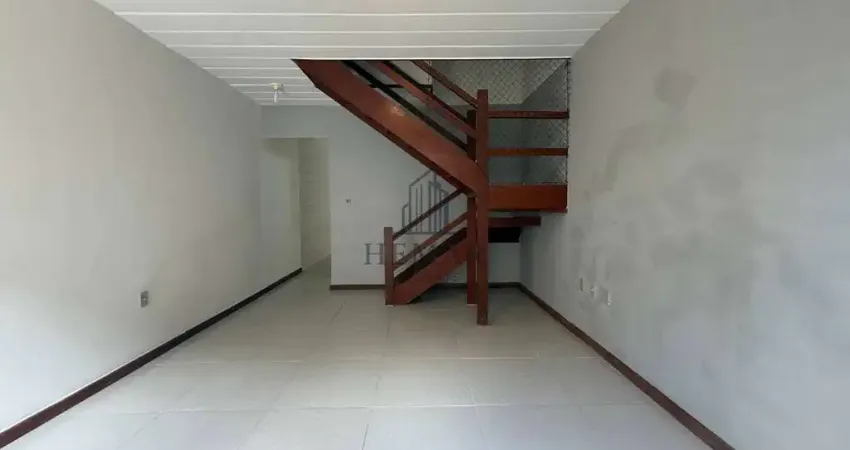 Locação fixa casa duplex, 2 quartos, 2 banheiros, 1 vaga. palmeiras.