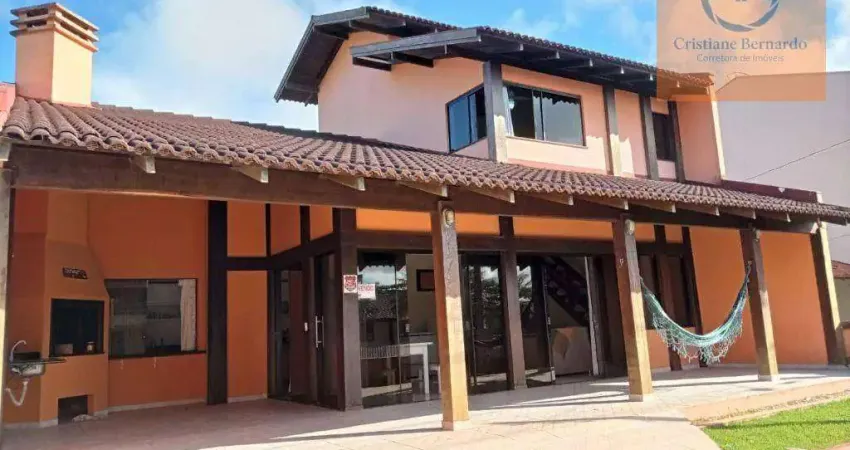 Sobrado com 3 dormitórios à venda, 185 m² por R$ 730.000,00 - Enseada - São Francisco do Sul/SC