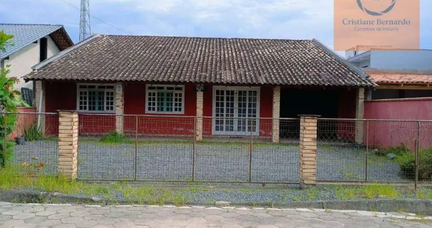 Casa com 4 dormitórios à venda, 162 m² por R$ 450.000,00 - Ubatuba - São Francisco do Sul/SC
