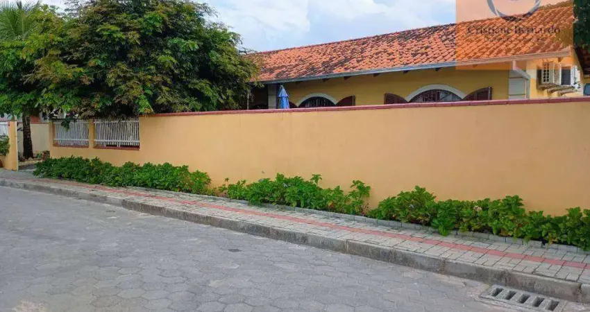 Casa charmosa e aconchegante com 3 dormitórios à venda, 152 m² por R$ 620.000 - Do Ubatuba - São Francisco do Sul/SC
