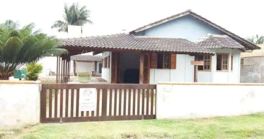 Casa com 3 dormitórios à venda, 130 m² por R$ 740.000,00 - Do Ubatuba - São Francisco do Sul/SC
