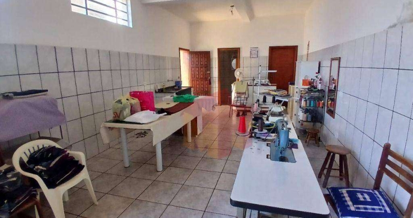 Casa com 3 dormitórios à venda, 295 m² por R$ 690.000 - Parque Residencial Jaguari - Americana/SP