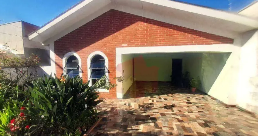 Casa com 3 dormitórios à venda, 146 m² por R$ 700.000,00 - Vila Santa Catarina - Americana/SP