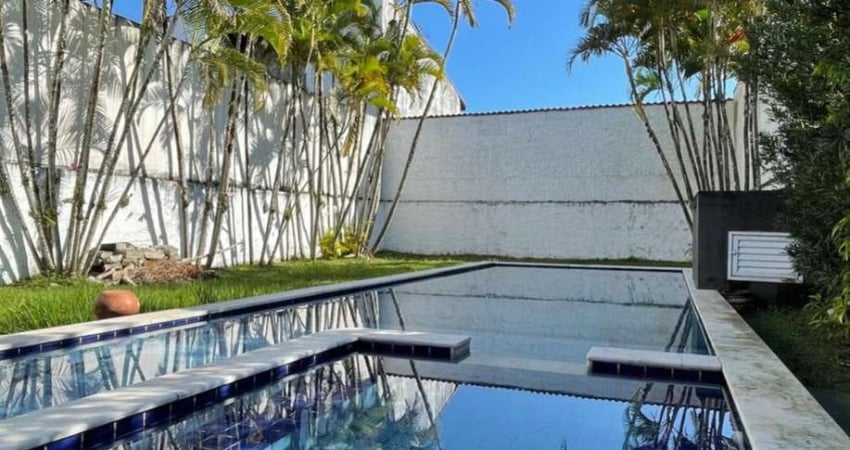 Casa para Venda em Itanhaém, cibratel 2, 4 dormitórios, 1 suíte, 3 banheiros, 4 vagas