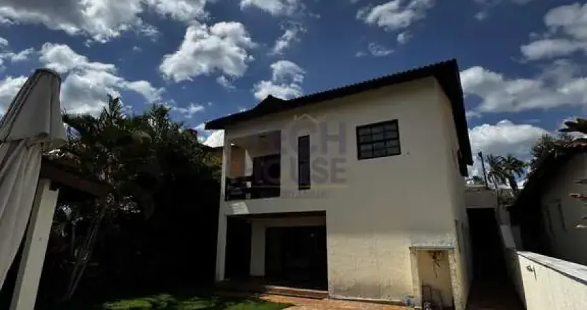 Casa no Residencial 9 Alphavile com 4 Suítes e 1 Dependência, Piscina e 4 Vagas