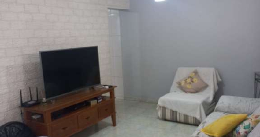 CASA COM 276 M² DE ÁREA CONSTRUÍDA COM 3 DORMITÓRIOS, SENDO 1 SUÍTE NO JD. PACAEMBU EM JUNDIAÍ - SP *ACEITA PERMUTA COM APARTAMENTO ATÉ R$500.000,00*