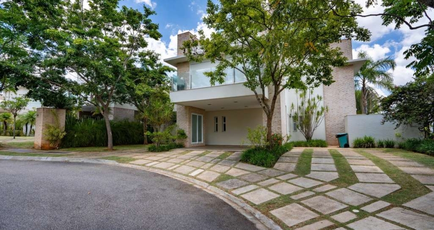 CASA COM 295 M² DE ÁREA CONSTRUÍDA COM 4 SUÍTES NO CONDOMÍNIO VEDUTA ROSSA, EM FRENTE AO PARQUE DA CIDADE, EM JUNDIAÍ - SP