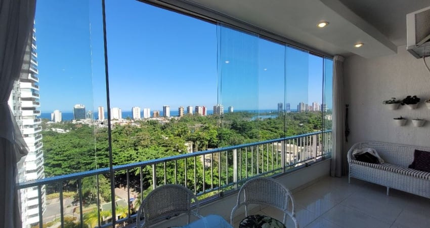 PARQUE DAS ROSAS . ROSA DOS VENTOS . Quarto e sala .