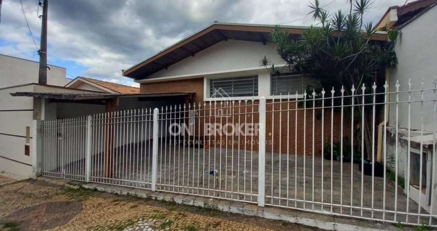 Casa 3 dorm. sendo 1 suíte, sala estar ampla, cozinha, 3 vagas garagem, quintal em ótima localização, próximo ao centro em Valinhos.