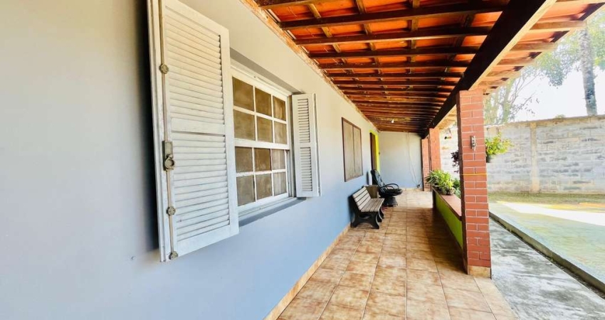Casa para Venda, Boraceia, 2 dormitórios, 1 suíte, 2 banheiros, 8 vagas