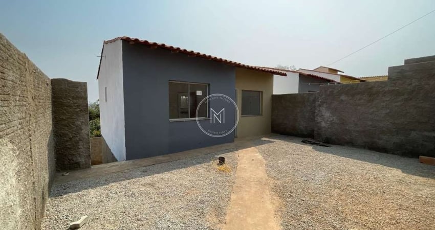 Casa com 2 dormitórios à venda no Marques Industrial