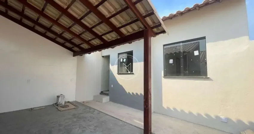 Casa com 2 dormitórios à venda no Canarinho