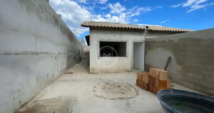 Casa com 2 dormitórios à venda no Pedra Branca