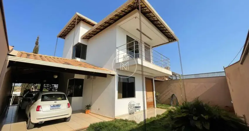 Casa com 2 dormitórios à venda no Vale do Amanhecer