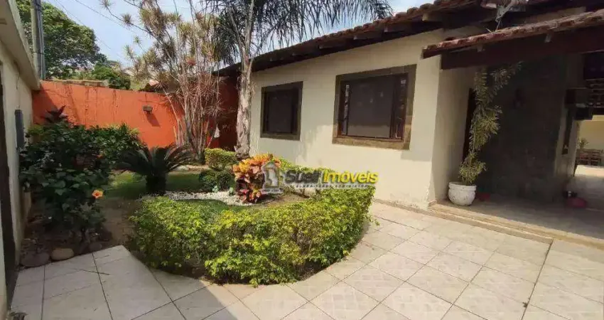 Casa com 3 dormitórios à venda, 86 m² por R$ 700.000,00 - São Marcos - Macaé/RJ