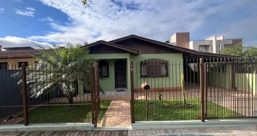 Casa à venda na PORTÃO, 390, Centro, Portão