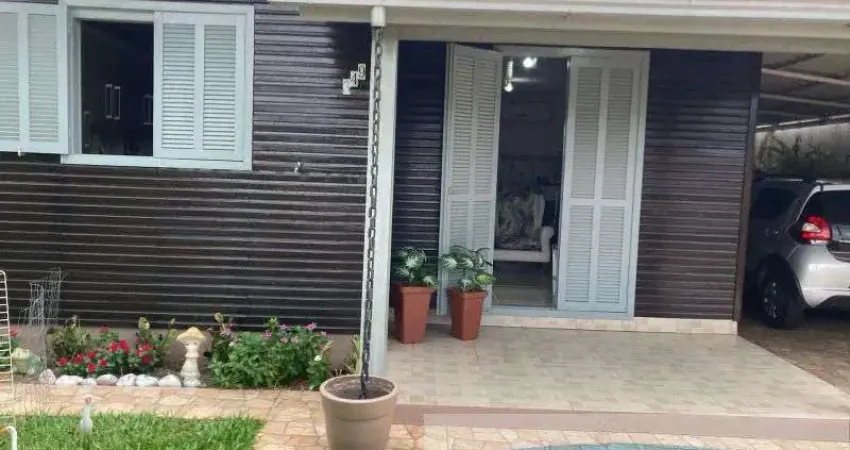 Casa à venda na PORTÃO, 349, Vila Rica, Portão