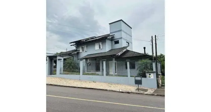 Casa à venda na Rua Taiti, 167, San Ciro, Portão