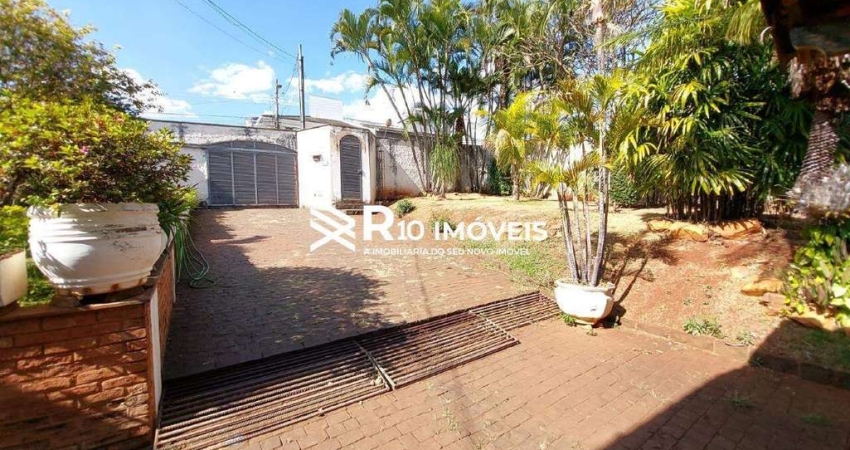 Casa à venda, 4 quartos, 1 suíte, 2 vagas - Bairro TABAJARAS, Uberlândia MG