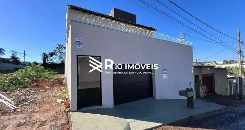 Sobrado à venda, 3 quartos, 3 suítes, 2 vagas - Bairro VIGILATO PEREIRA, Uberlândia MG