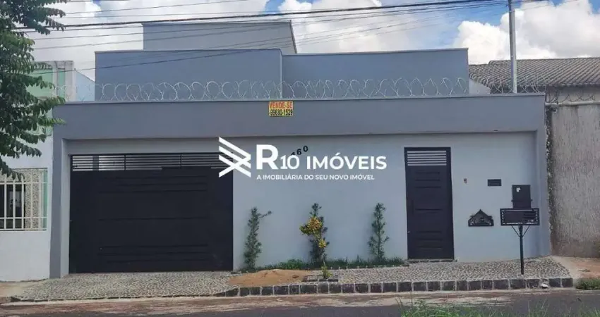 Casa à venda, 3 quartos, 1 suíte, 2 vagas - Bairro SANTA ROSA, Uberlândia MG