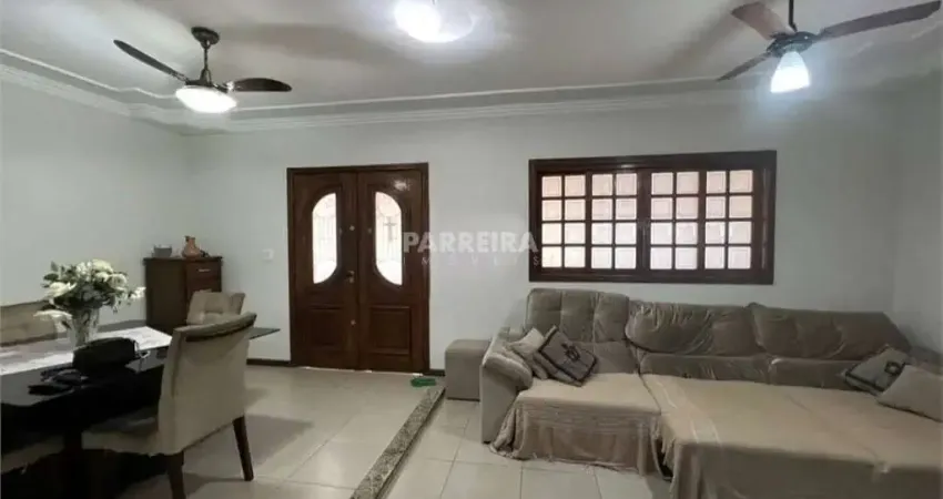 Casa com 3 quartos à venda na Vila Pacífico, Bauru