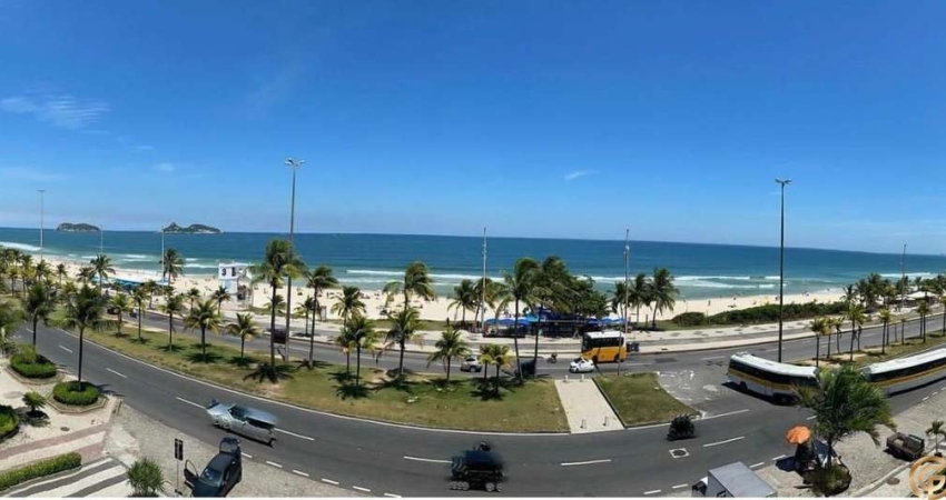 Cobertura Dúplex de 980m², Reformada, 5 Suítes, Adega, Cinema, Academia, 5 Vagas e Vista frontal para o MAR da Praia da Barra.