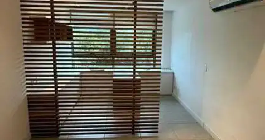 Sala comercial 32m² reformada no lead américas – pronta para empresa ou escritório