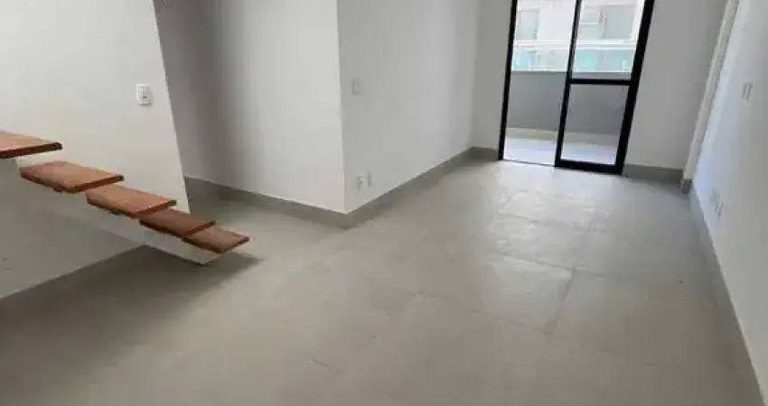 Lindíssima cobertura duplex de alto padrão, 114m², nova e a apenas 150 metros da praia, no melhor trecho do Recreio dos Bandeirantes.