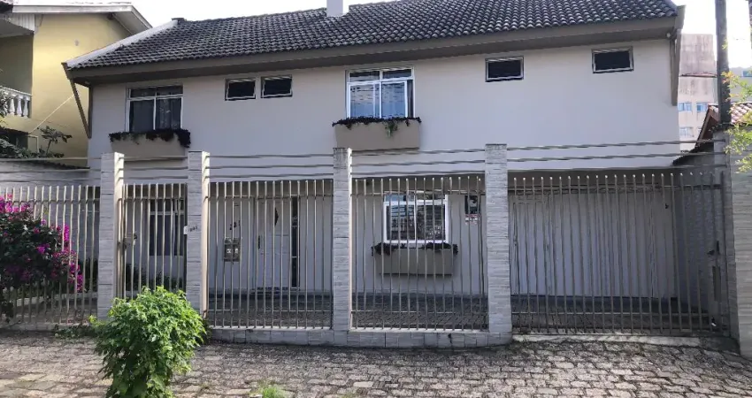 Casa comercial com 6 salas à venda no Alto da Glória, Curitiba 