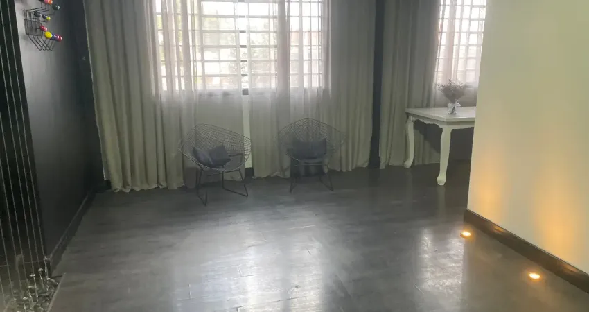 Casa comercial com 5 salas para alugar na Rua Brasílio Itiberê, Rebouças, Curitiba