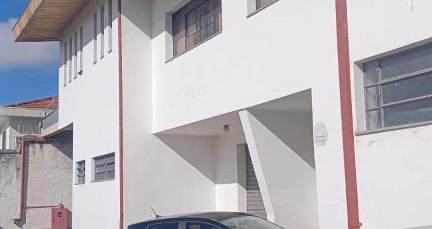 Locação: Galpão com 1700m2 na Vila Galvão