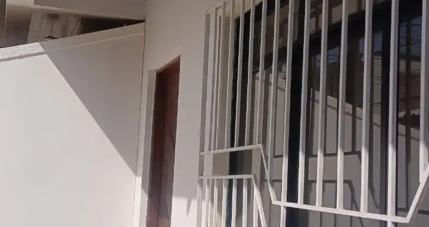 Casa com 3 quartos para alugar na Vila Galvão, Guarulhos 