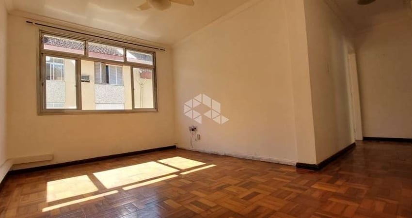 APARTAMENTO DE 2 QUARTOS DESOCUPADO
