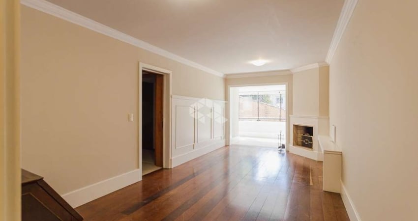 Apartamento de 2 quartos c/lareira e churrasqueira, 2 vagas no bairro Bela Vista