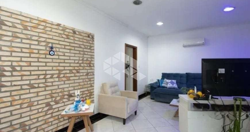 Casa com 3 quartos à venda na Rua Germano Hasslocher, 235, Azenha, Porto Alegre