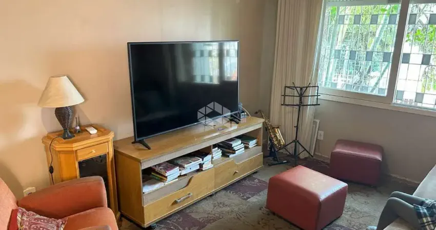 Apresentação do imóvel - casa de 3 dormitórios com piscina e churrasqueira