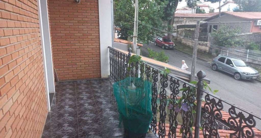 Casa com 3 dormitórios à venda, 304 m² por R$ 700.000,00 - Jardim Augusta - São José dos Campos/SP