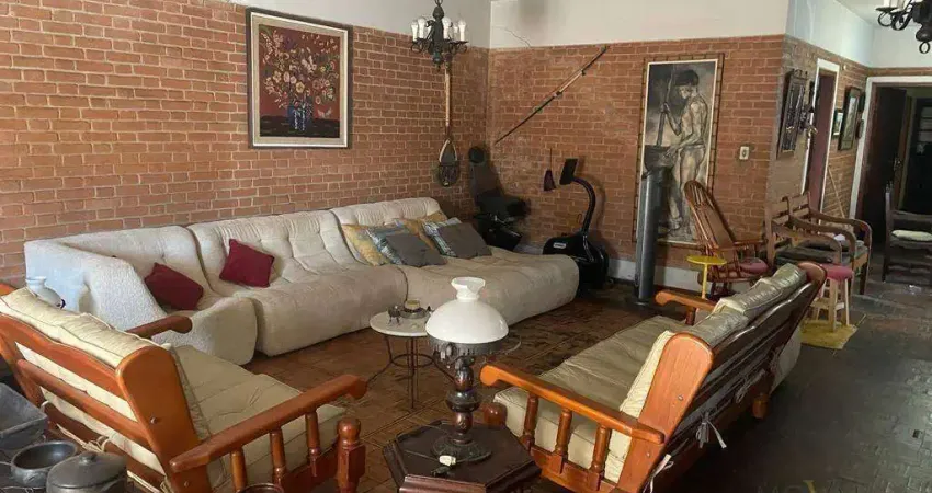 Casa à venda, 233 m² por R$ 3.200.000,00 - Vila Adyana - São José dos Campos/SP